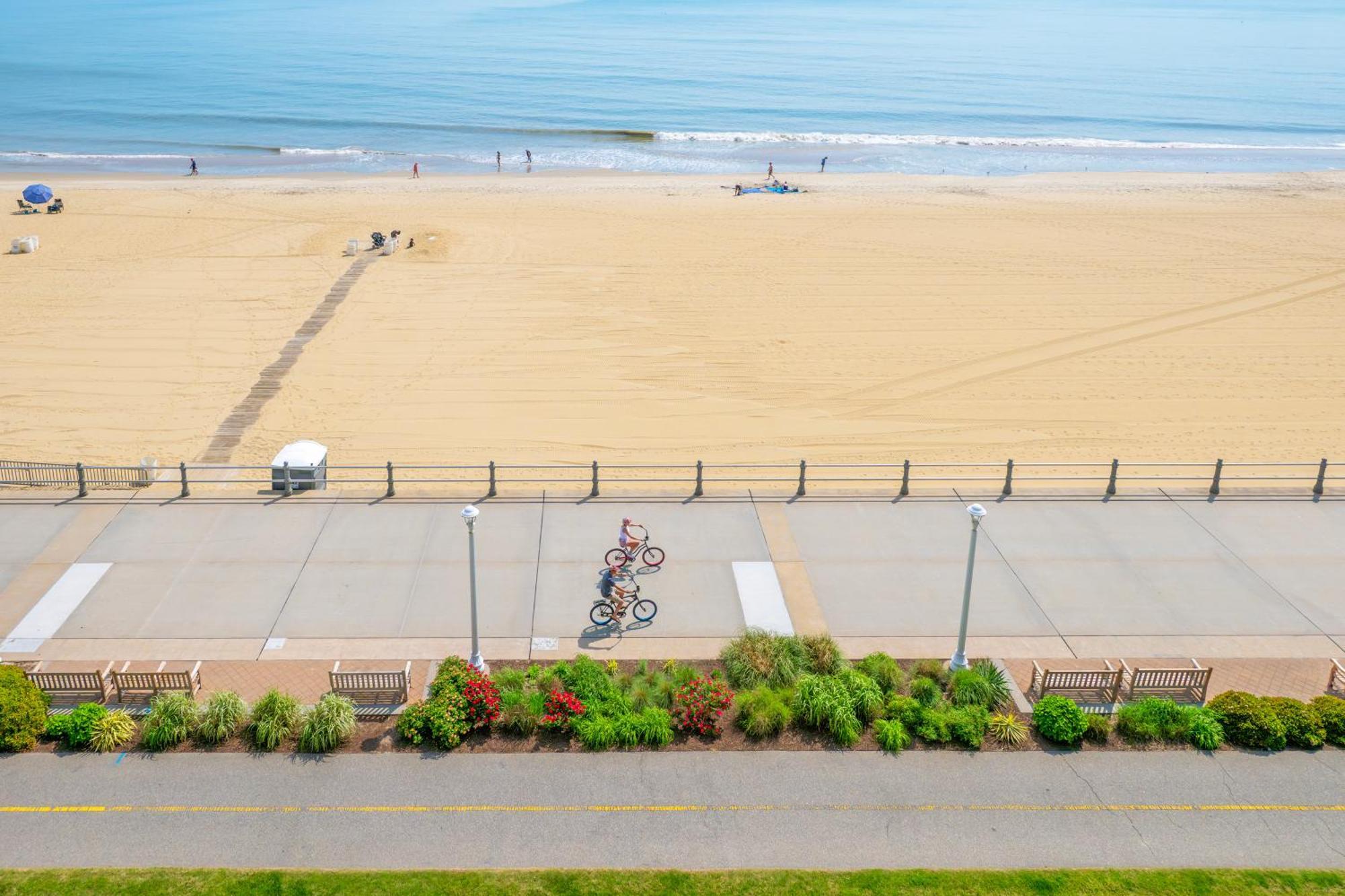 Holiday Inn & Suites Virginia Beach - North Beach By Ihg Екстер'єр фото