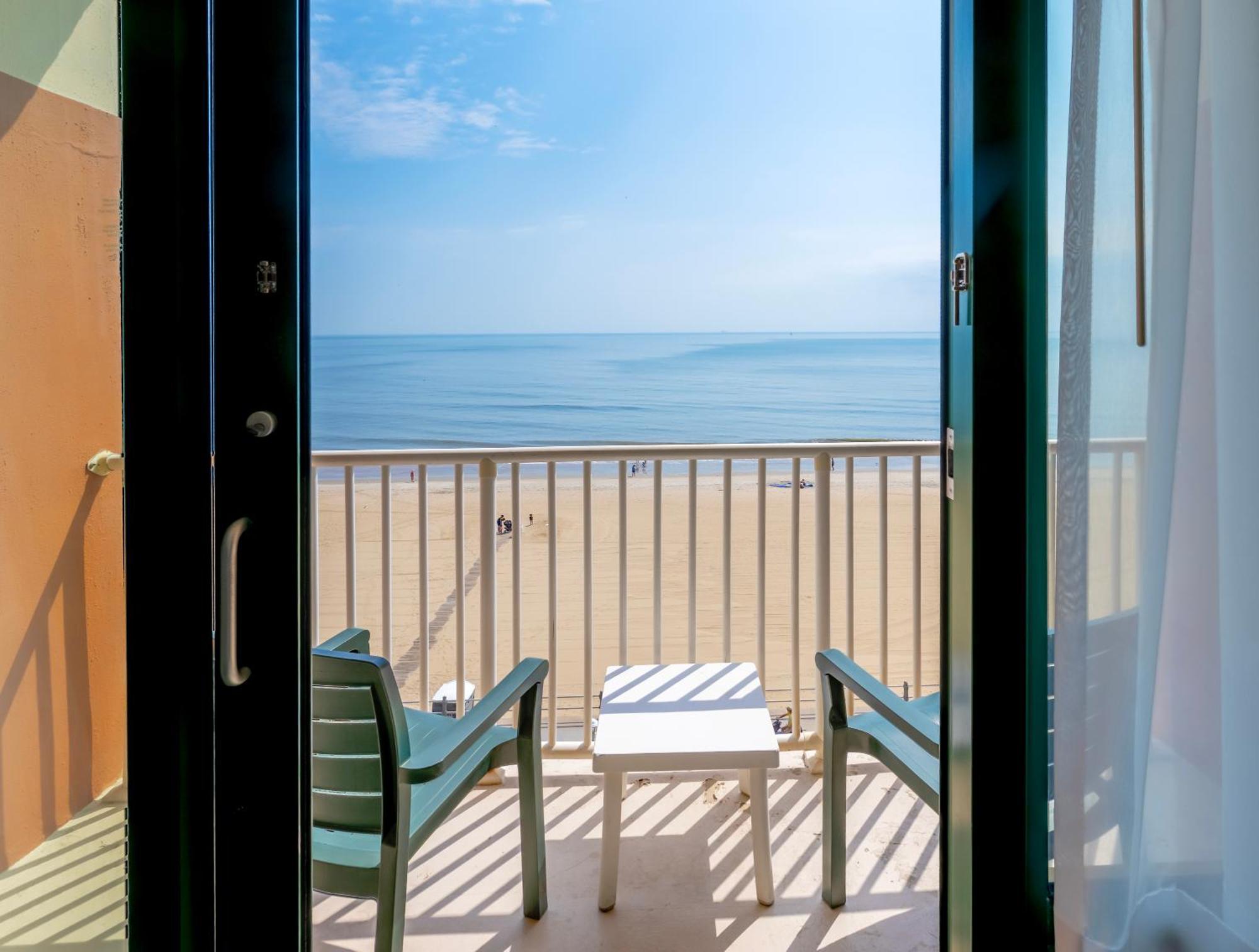 Holiday Inn & Suites Virginia Beach - North Beach By Ihg Екстер'єр фото